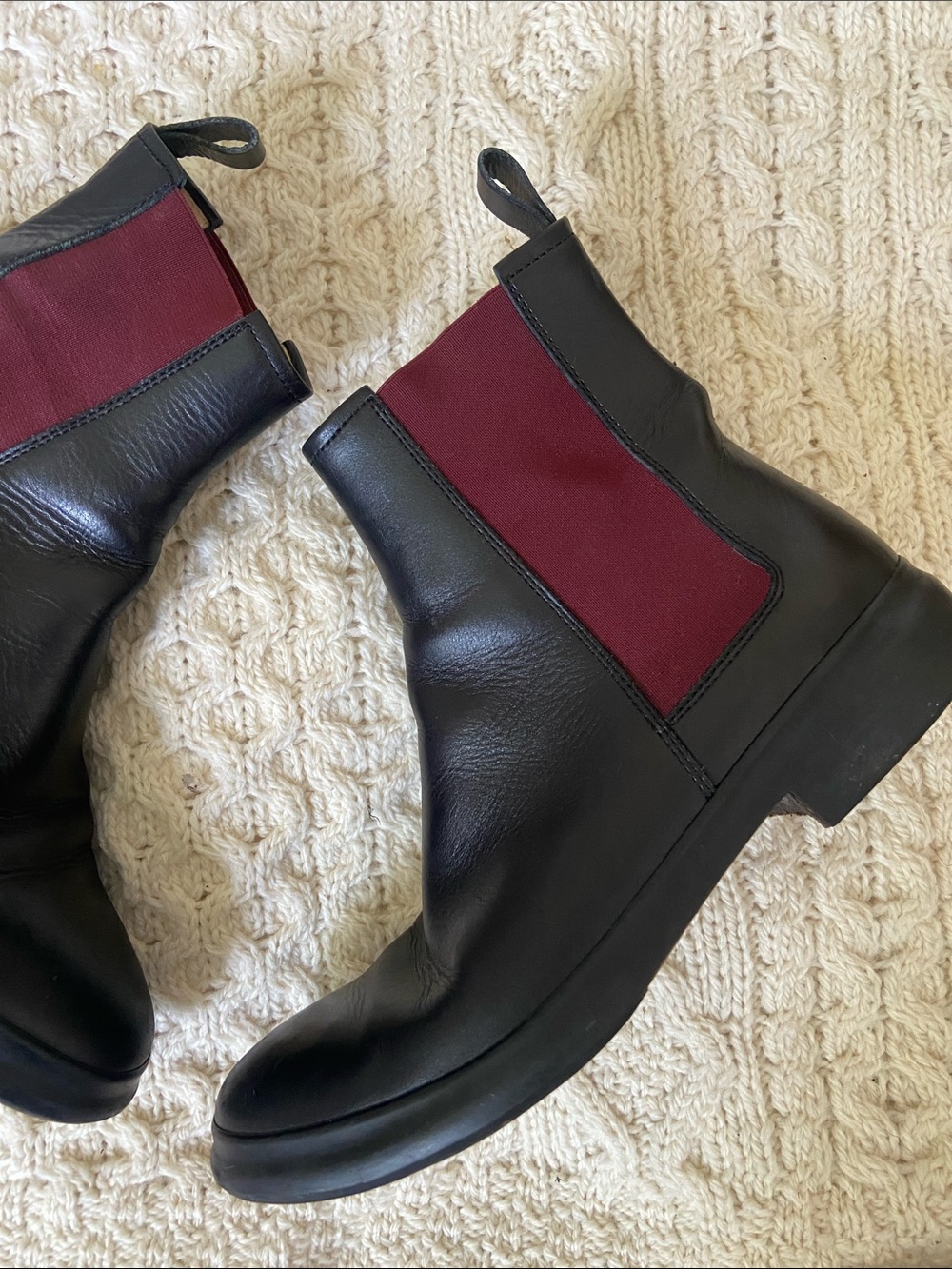 Jil Sander Black Leather Chelsea Boots with Burgundy Elastic 6.5 - Picture 4 of 12